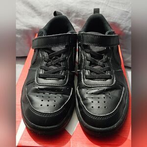 Nike Court Borough low recraft Black Velcro Sneakers 1y